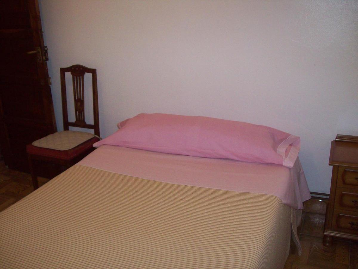Pension Los Pinos Хихон Екстериор снимка