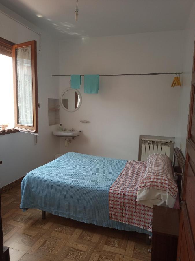 Pension Los Pinos Хихон Екстериор снимка