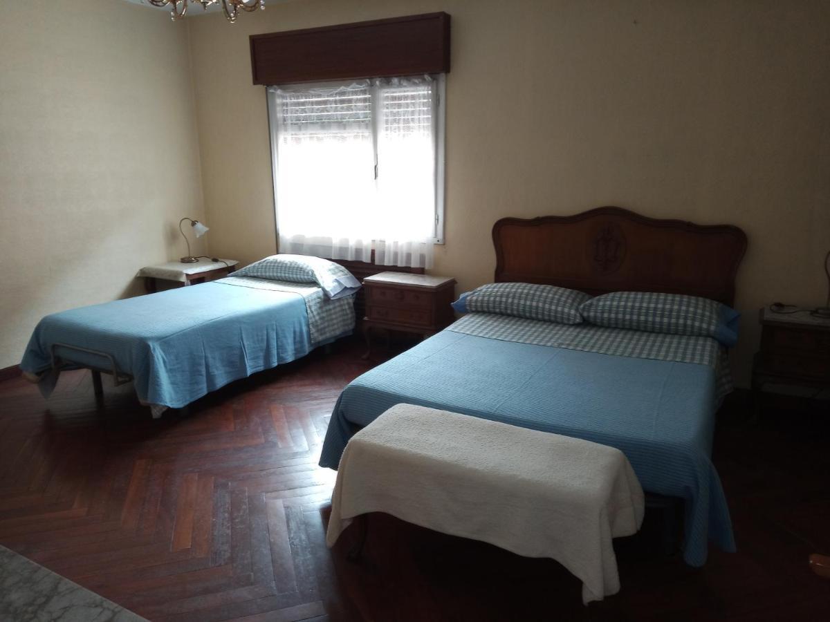 Pension Los Pinos Хихон Екстериор снимка