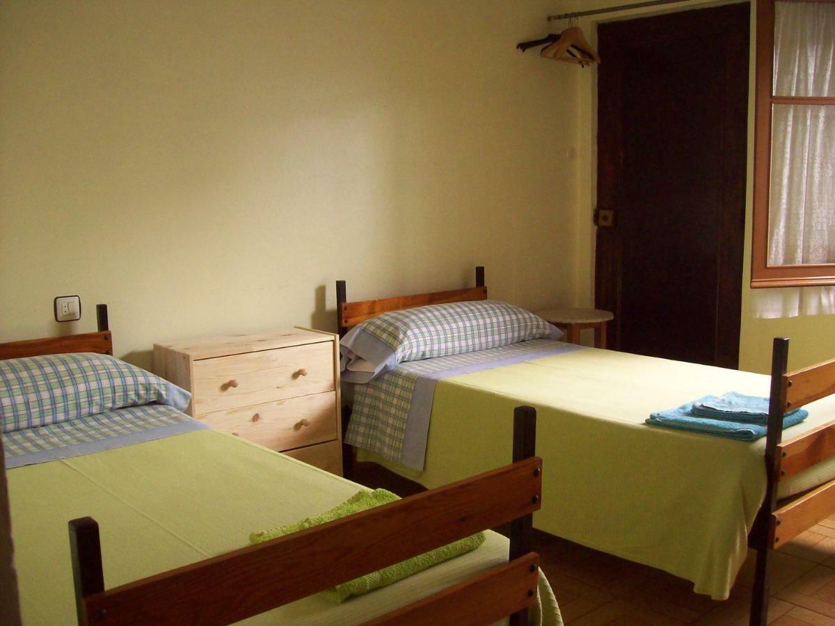 Pension Los Pinos Хихон Екстериор снимка
